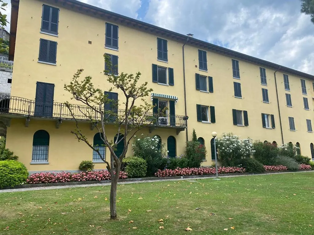 Apartment Lake View Cremia