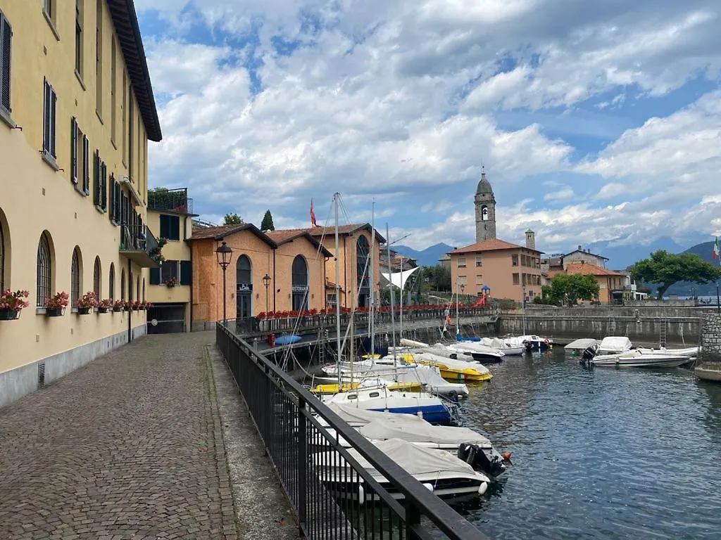 Apartment Lake View Cremia