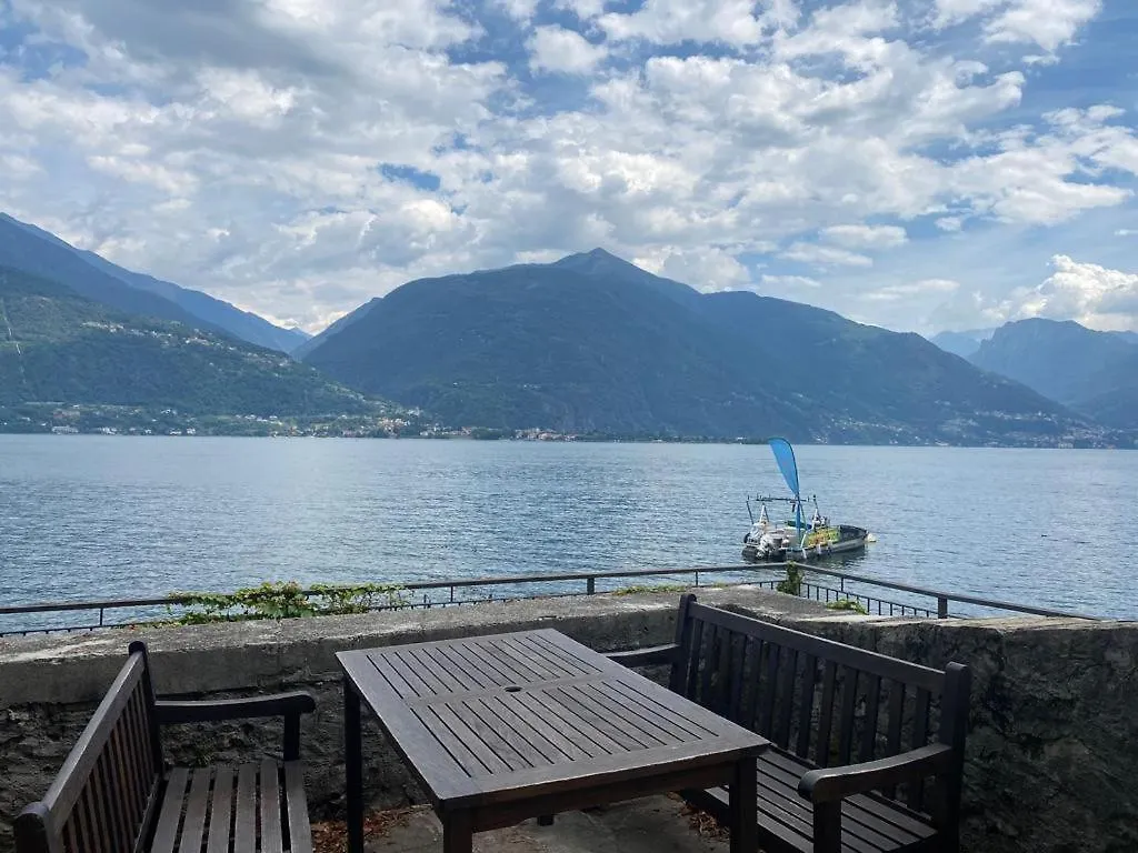 Apartment Lake View Cremia