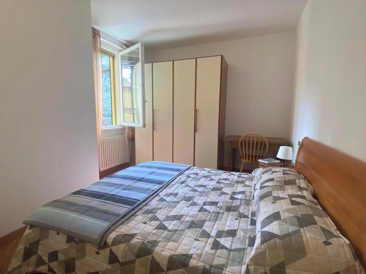 Apartment Lake View Cremia Italy