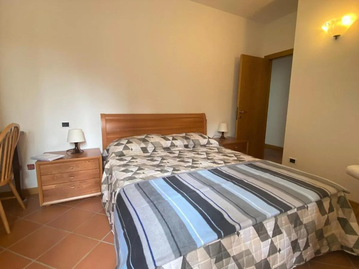 Apartment Lake View Cremia