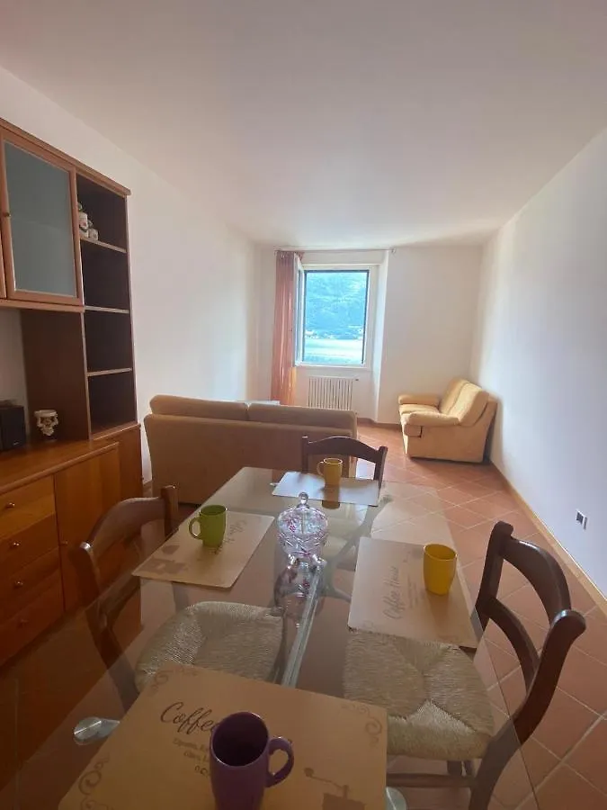Apartment Lake View Cremia