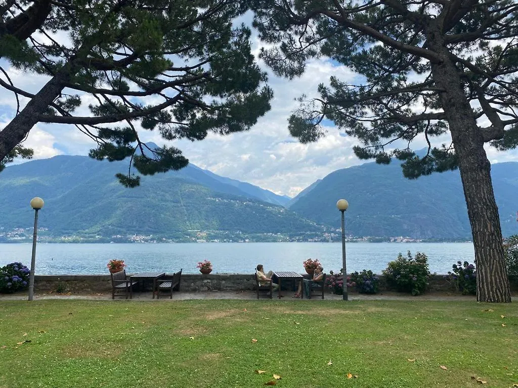 Apartment Lake View Cremia