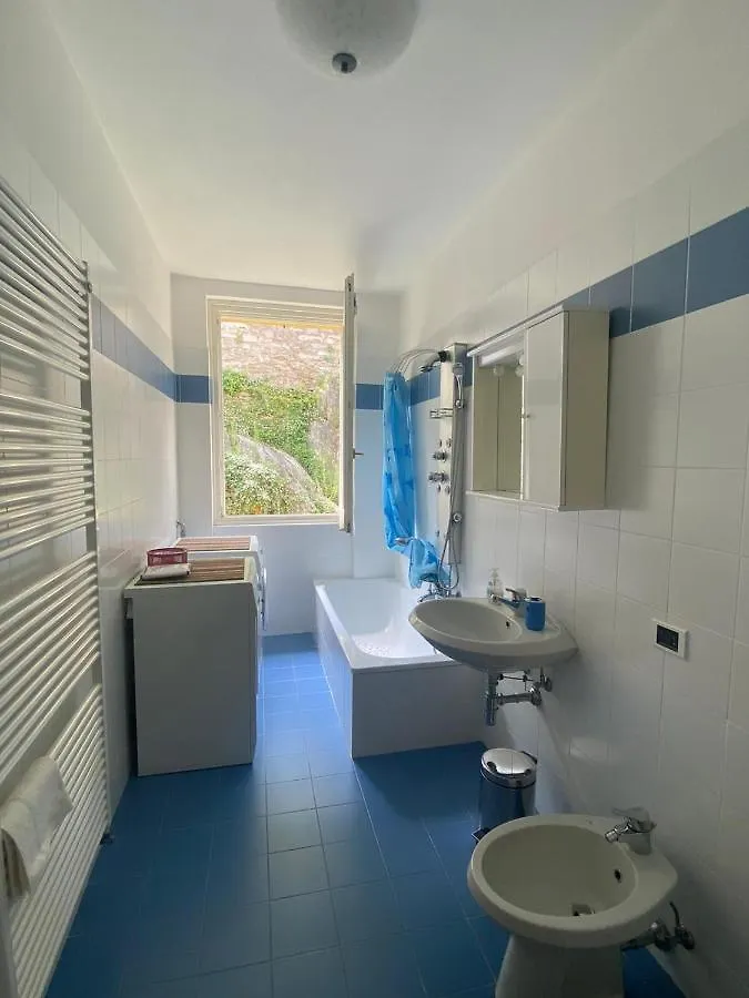 Apartment Lake View Cremia